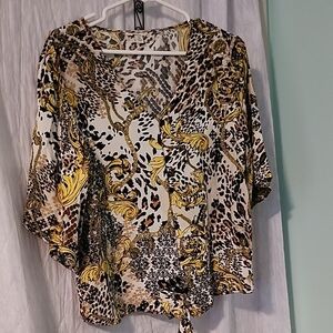 Womens EST.1946 Size M Blouse.     (22)